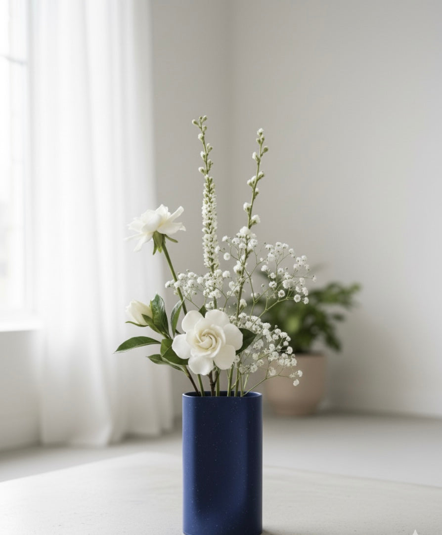 Minimalist White Cylinder Vase – Sustainable Elegance for Modern Interiors
