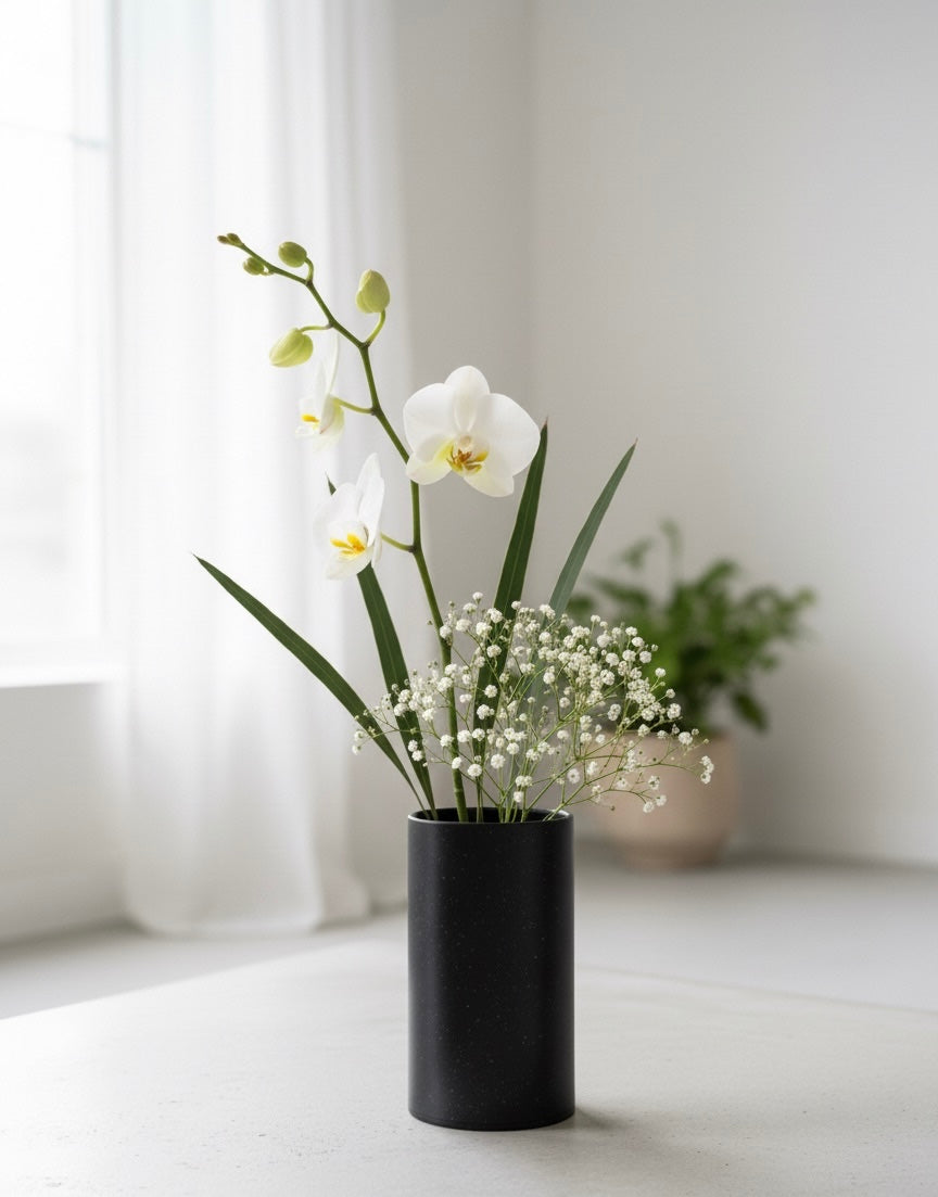 Minimalist White Cylinder Vase – Sustainable Elegance for Modern Interiors