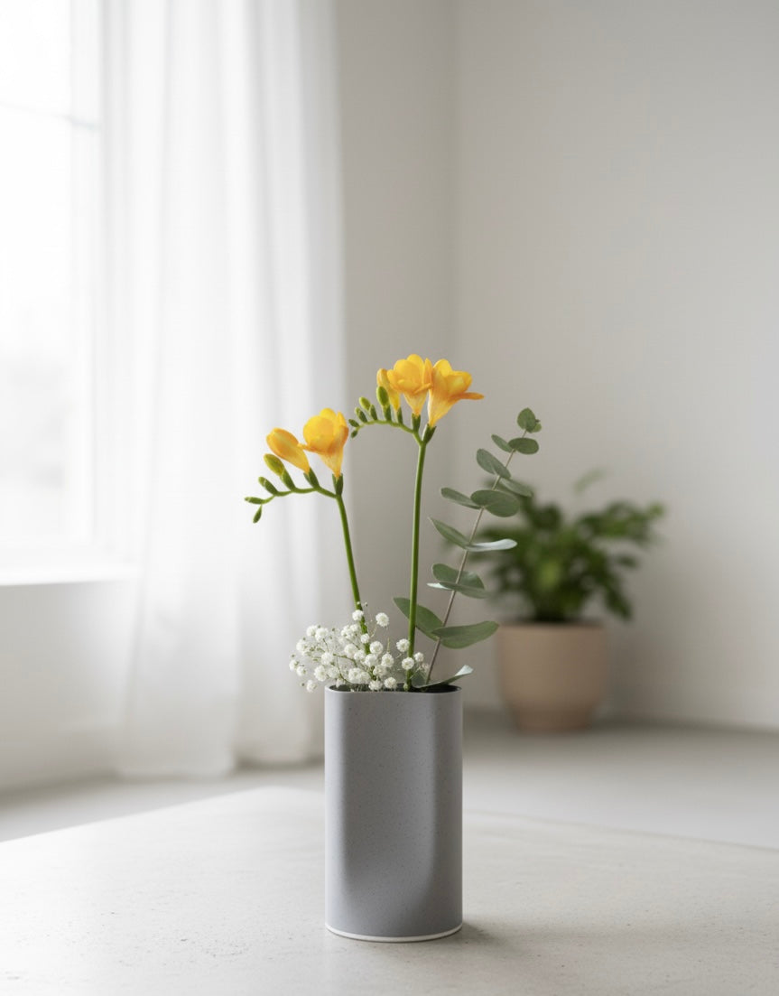 Minimalist White Cylinder Vase – Sustainable Elegance for Modern Interiors